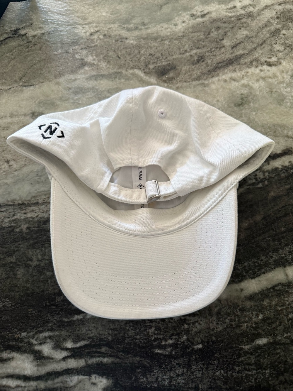 Nash Collection White Hat- Brand New - Picture 3 of 3
